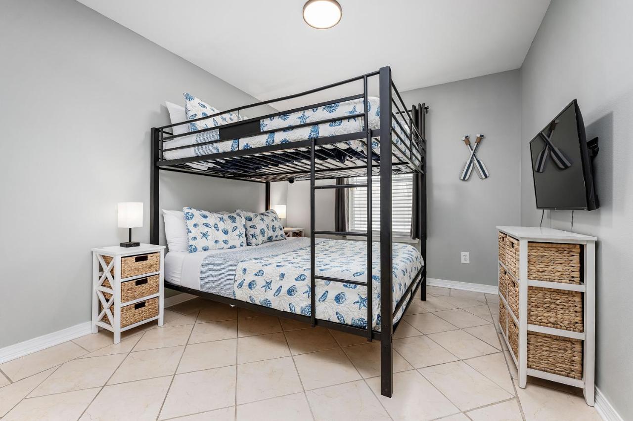 Private Beach Access, Fenced Yard & Pet Friendly, Pool, Cabana Life Beach House Destin Bagian luar foto