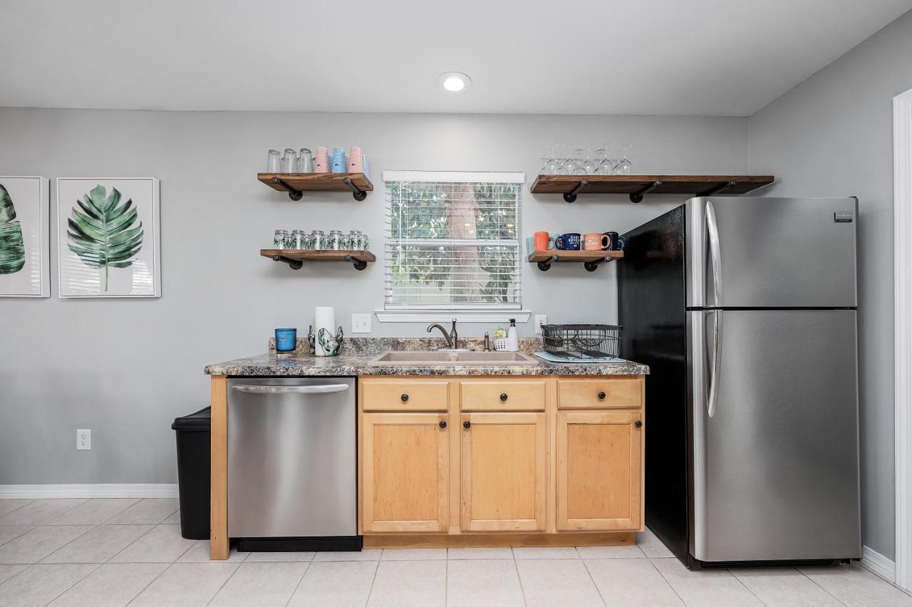 Private Beach Access, Fenced Yard & Pet Friendly, Pool, Cabana Life Beach House Destin Bagian luar foto
