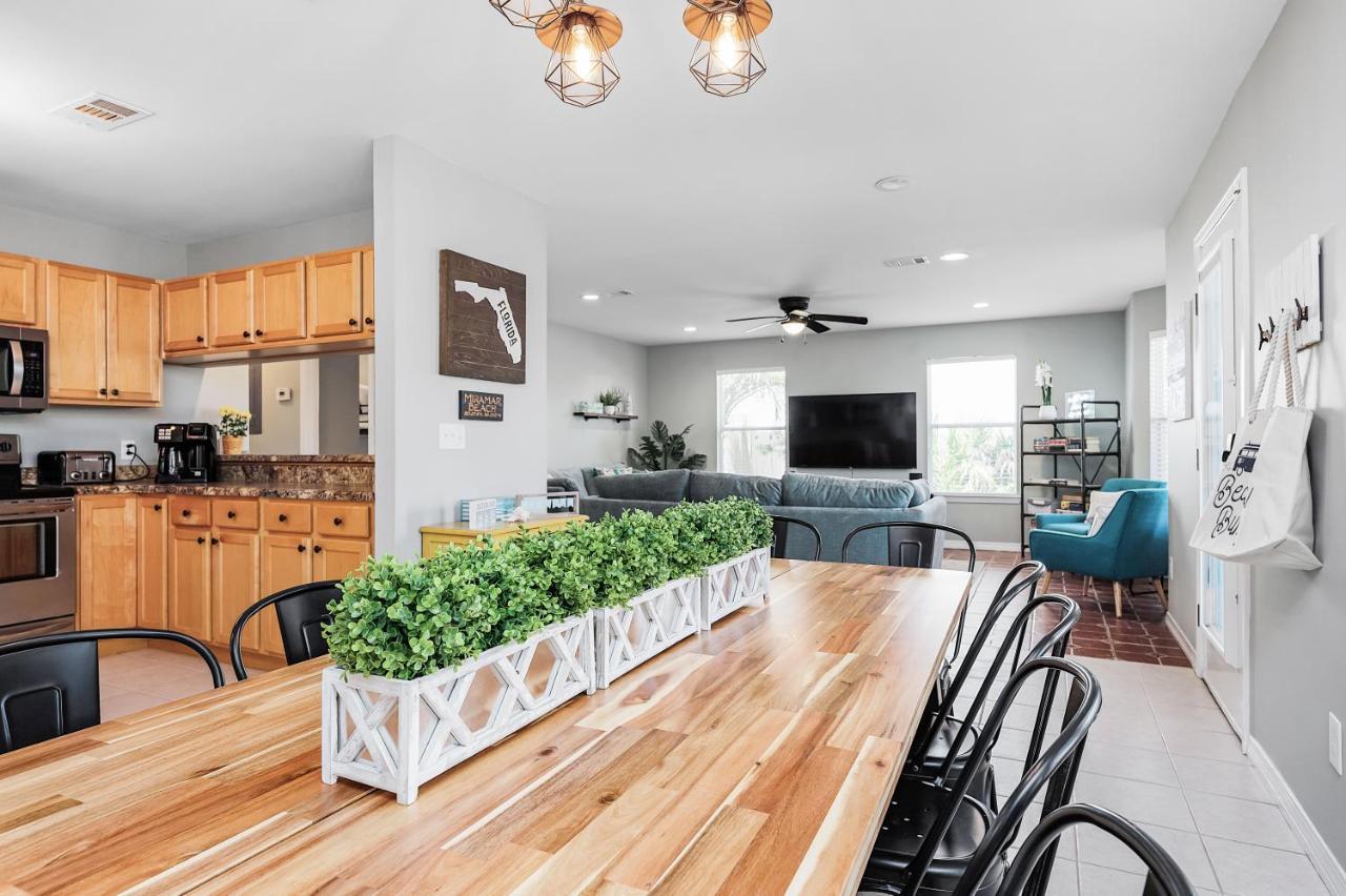 Private Beach Access, Fenced Yard & Pet Friendly, Pool, Cabana Life Beach House Destin Bagian luar foto