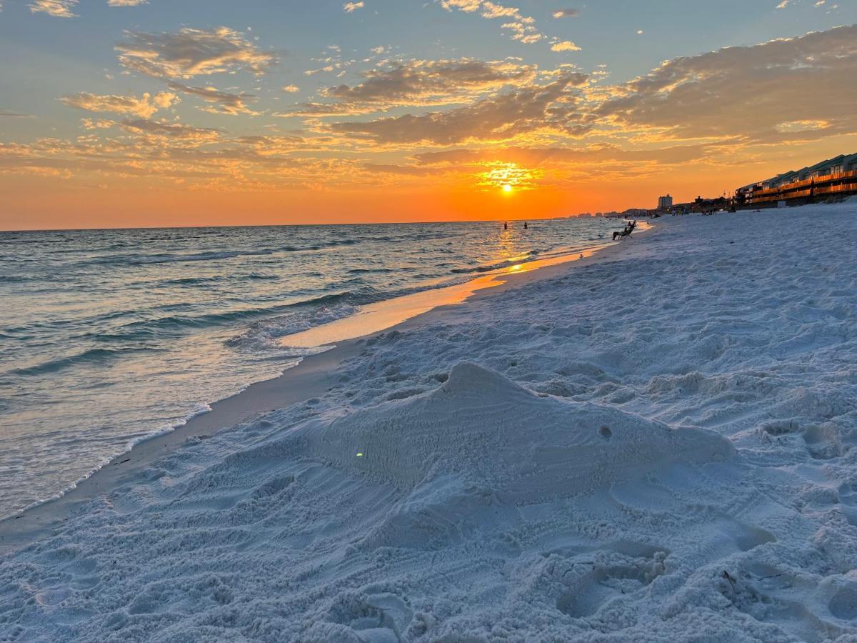 Private Beach Access, Fenced Yard & Pet Friendly, Pool, Cabana Life Beach House Destin Bagian luar foto
